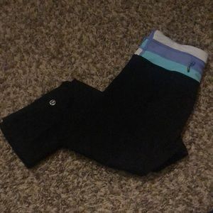 Lululemon size 4 leggings calf length